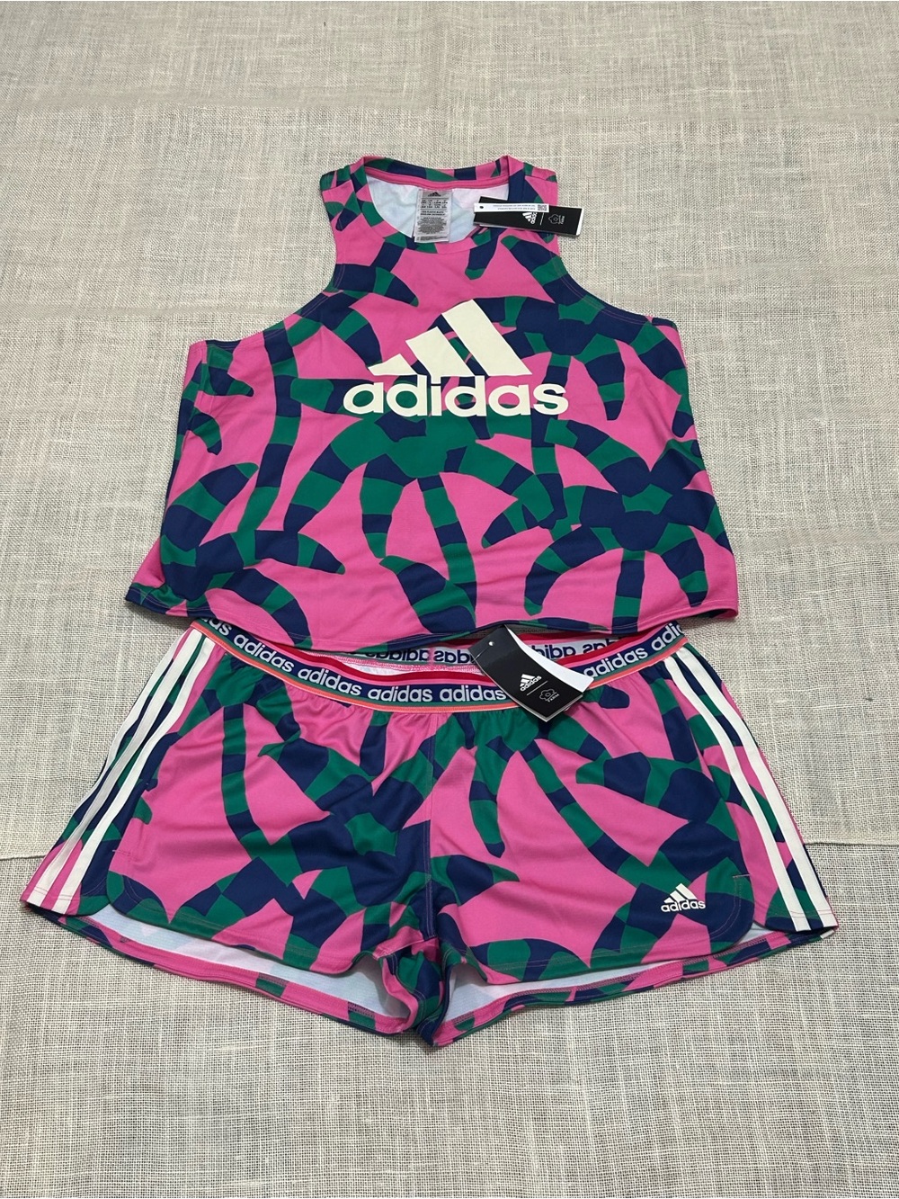 NWT Adidas x FARM Rio Pacer Tank Top and shorts Women’s Size L Pink Gren palm